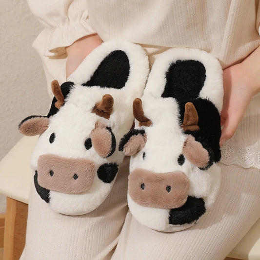 Unisex Cartoon Cow Plush Slippers 🐄👣